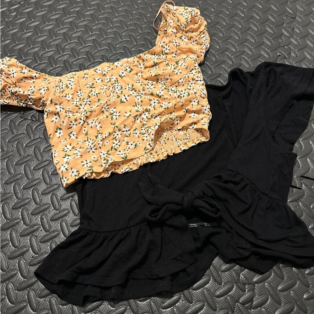 Ruffle tops